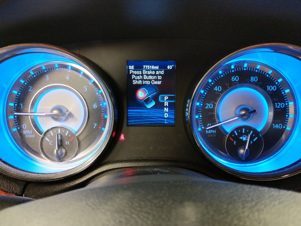2013 Chrysler 300 - Odometer Close Up