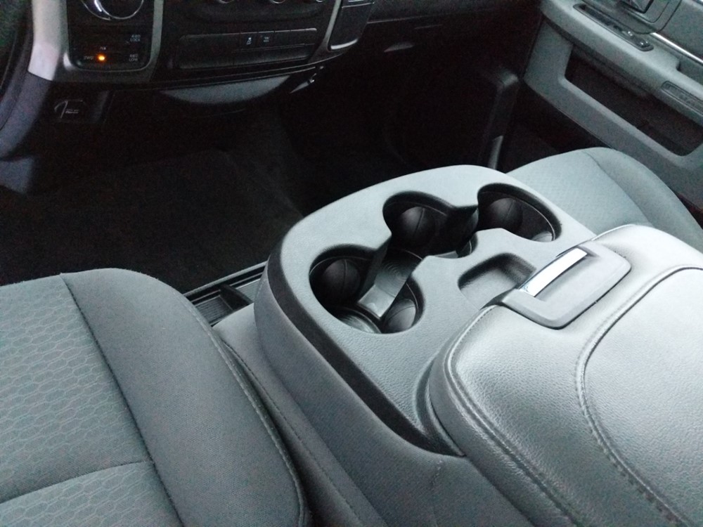 2017 Dodge Ram 1500 - Center Console/Cup Holders