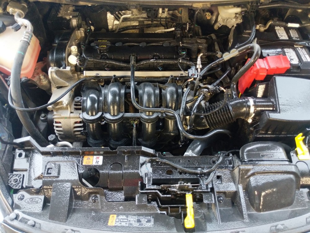 2017 Ford Fiesta - Engine