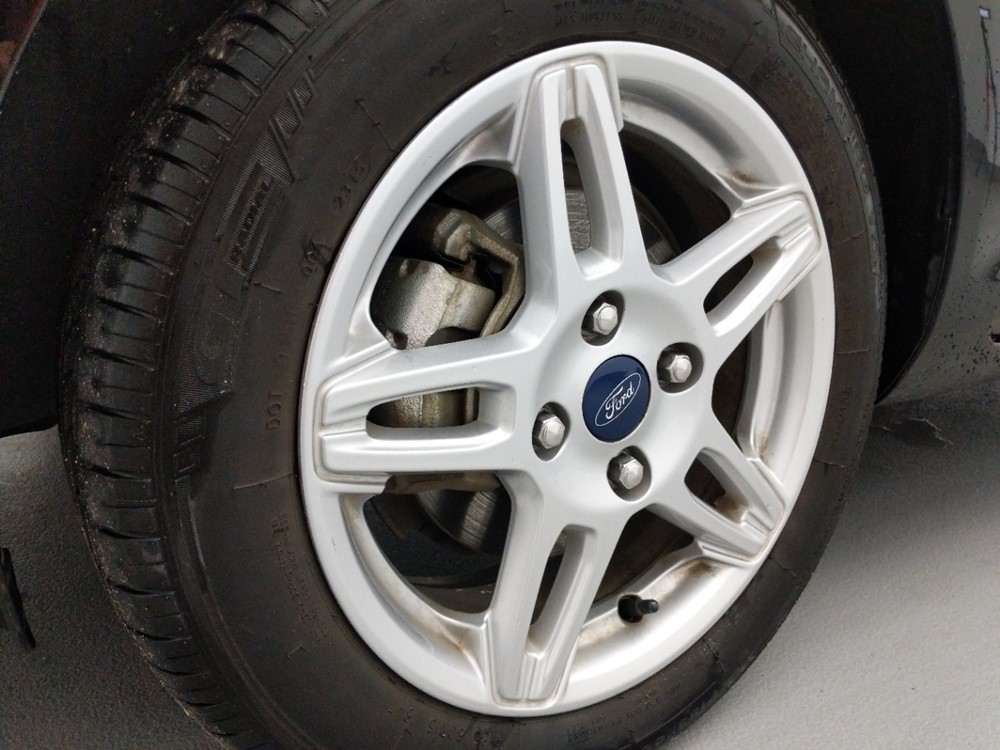 2017 Ford Fiesta - Wheel