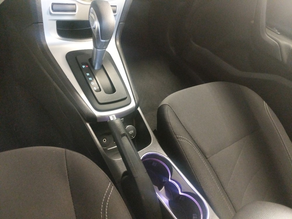 2017 Ford Fiesta - Center Console/Cup Holders
