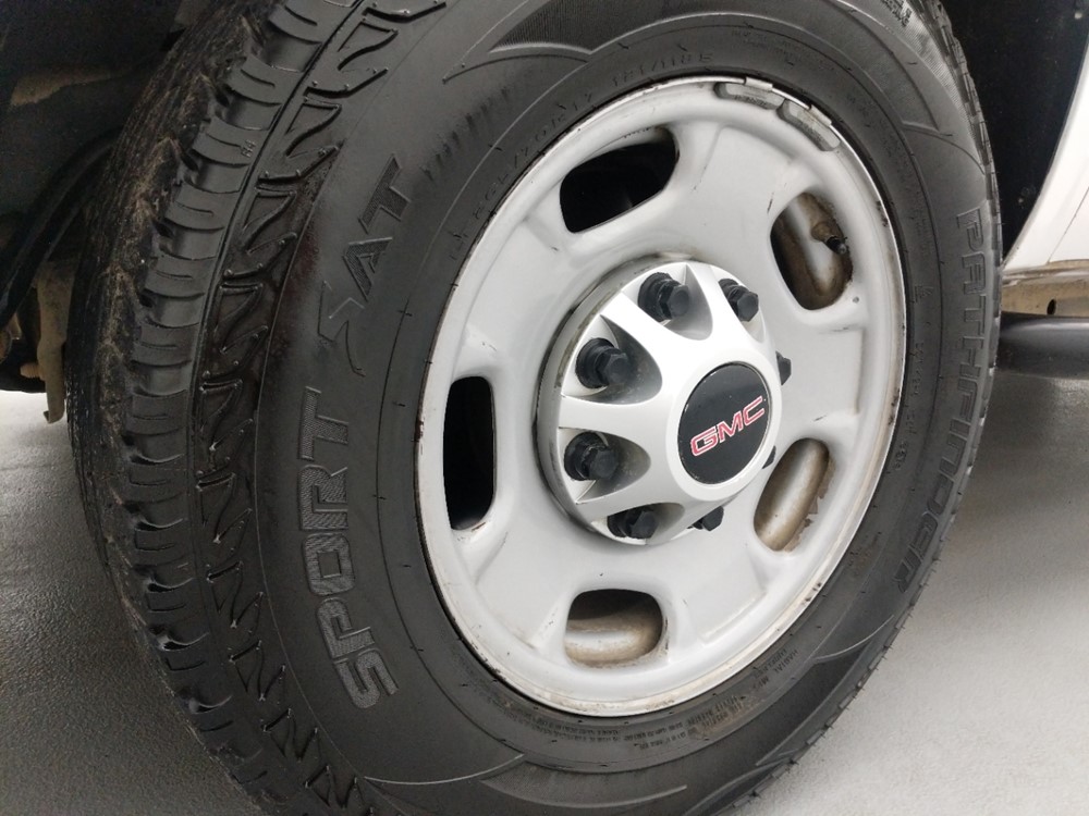 2012 GMC Sierra 2500 - Wheel