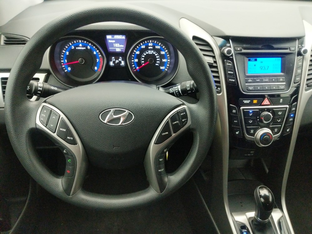 2016 Hyundai Elantra - Driver Dash
