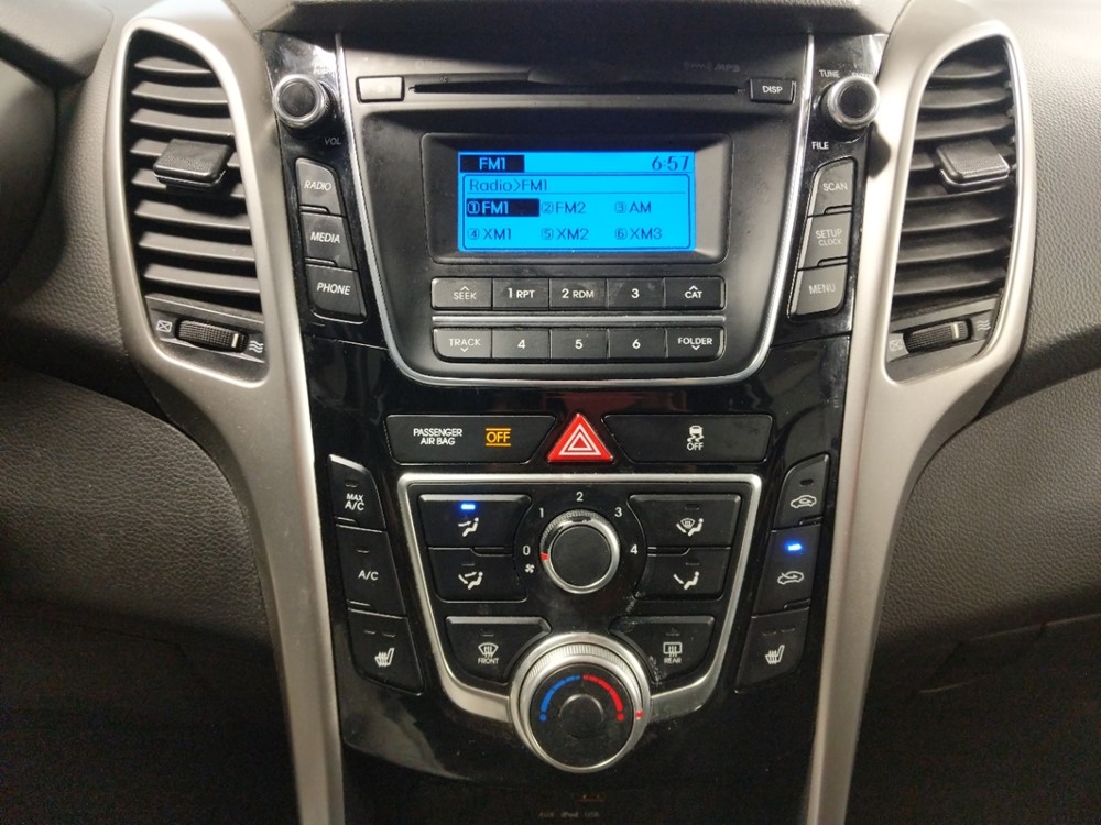 2016 Hyundai Elantra - Stereo Package