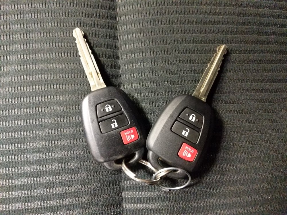 2017 Toyota RAV4 - Keys