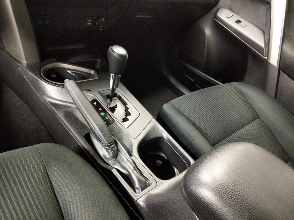 2017 Toyota RAV4 - Center Console/Cup Holders