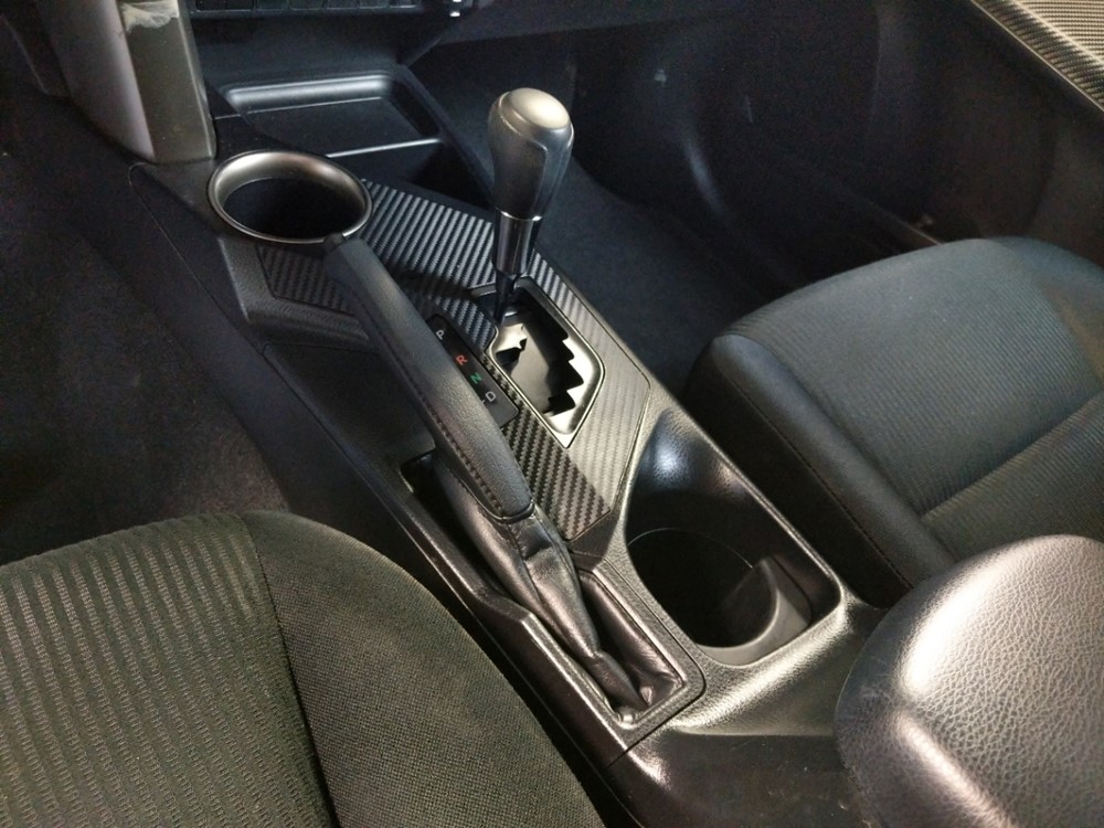 2015 Toyota RAV4 - Center Console/Cup Holders