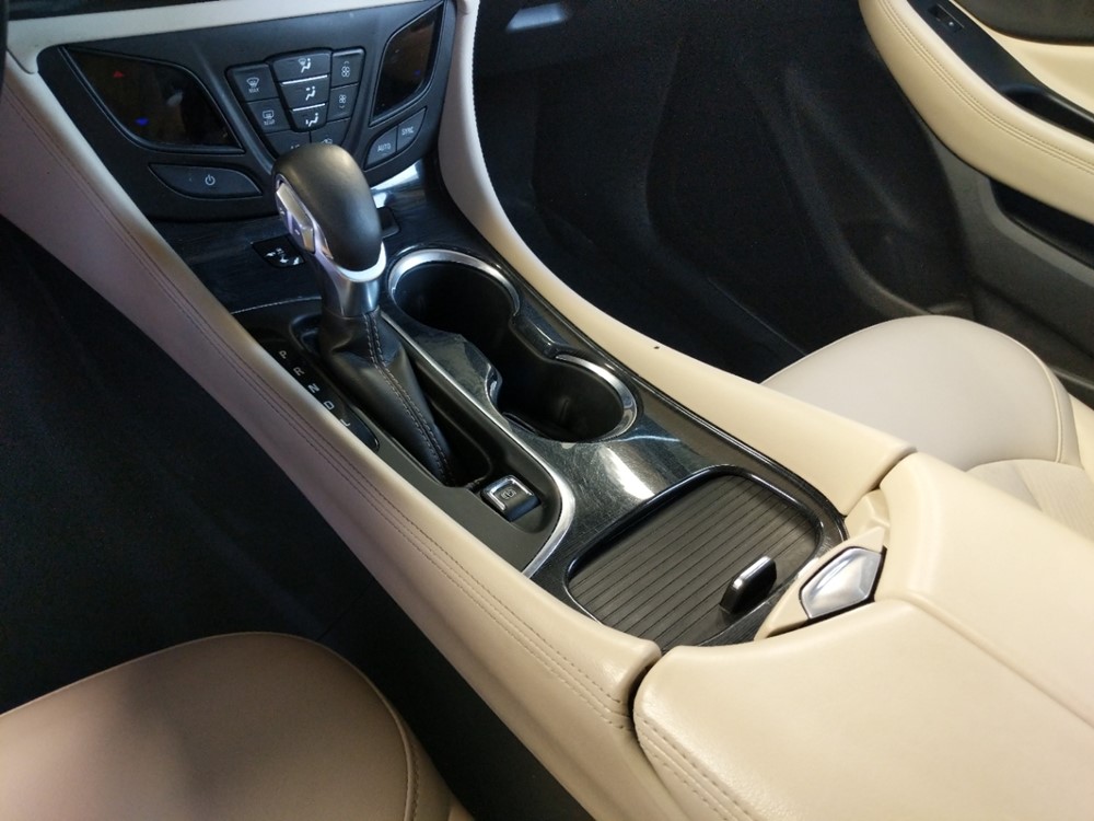 2017 Buick Envision - Center Console/Cup Holders