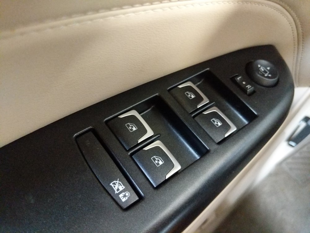 2015 Cadillac SRX - Driver Power Windows/Lock Control