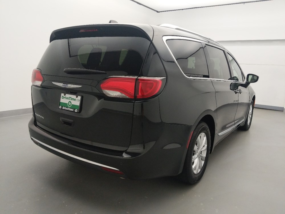 2018 Chrysler Pacifica - Passenger Rear Bumper