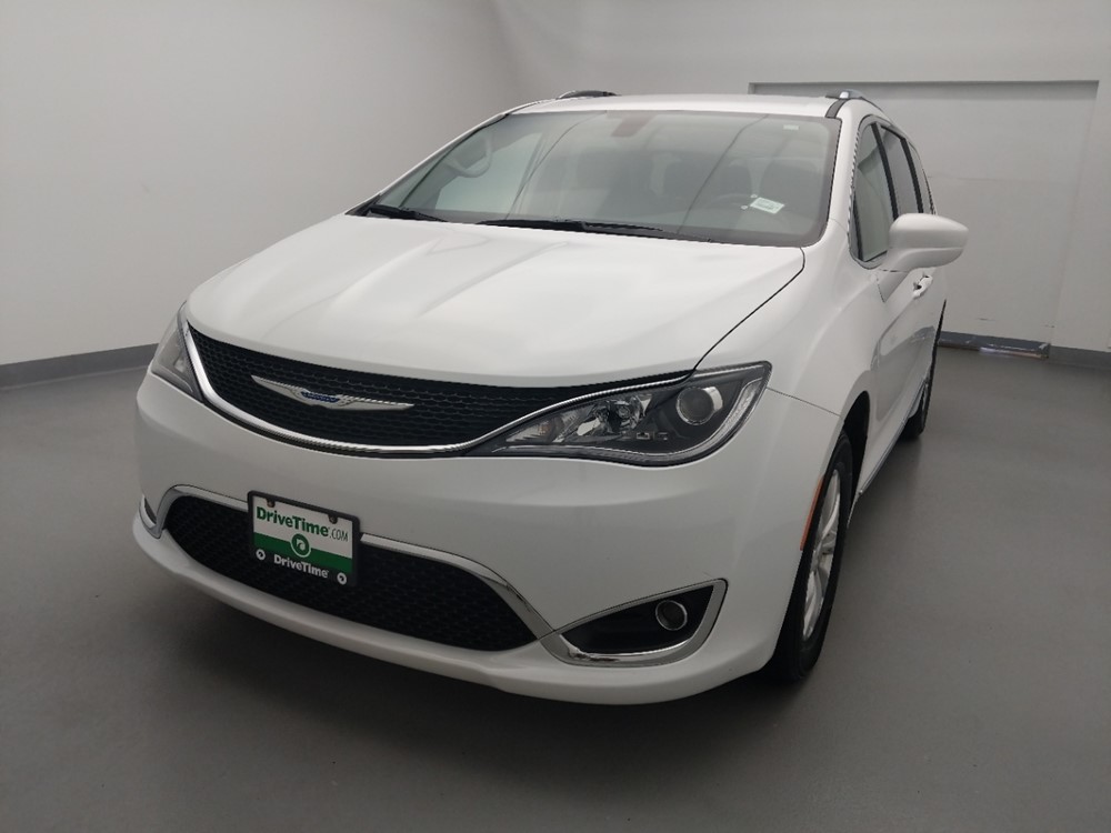 2018 Chrysler Pacifica - Driver Front Hood