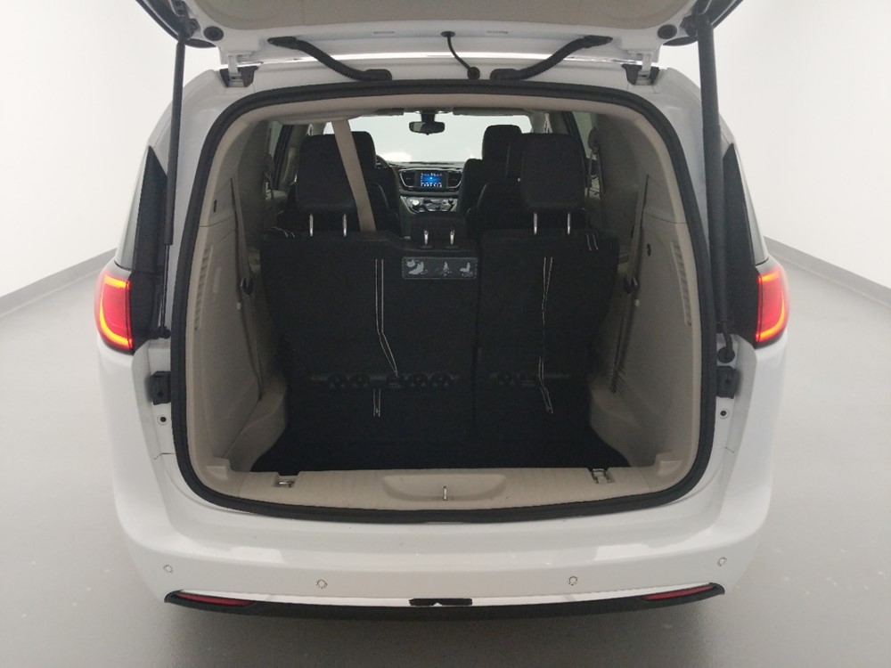 2018 Chrysler Pacifica - Trunk