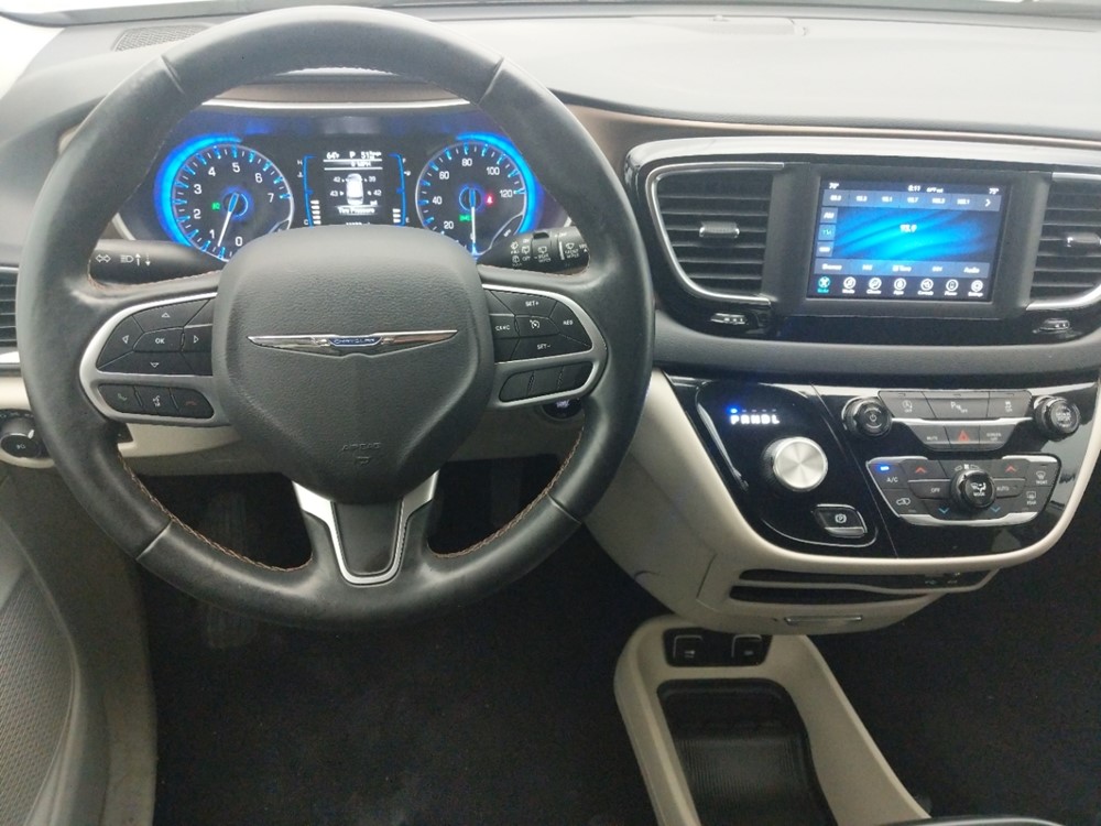2018 Chrysler Pacifica - Driver Dash