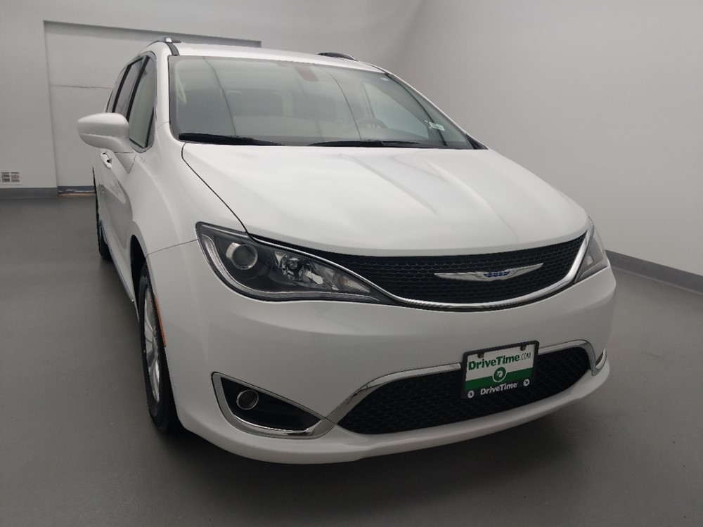 2018 Chrysler Pacifica - Passenger Front Hood