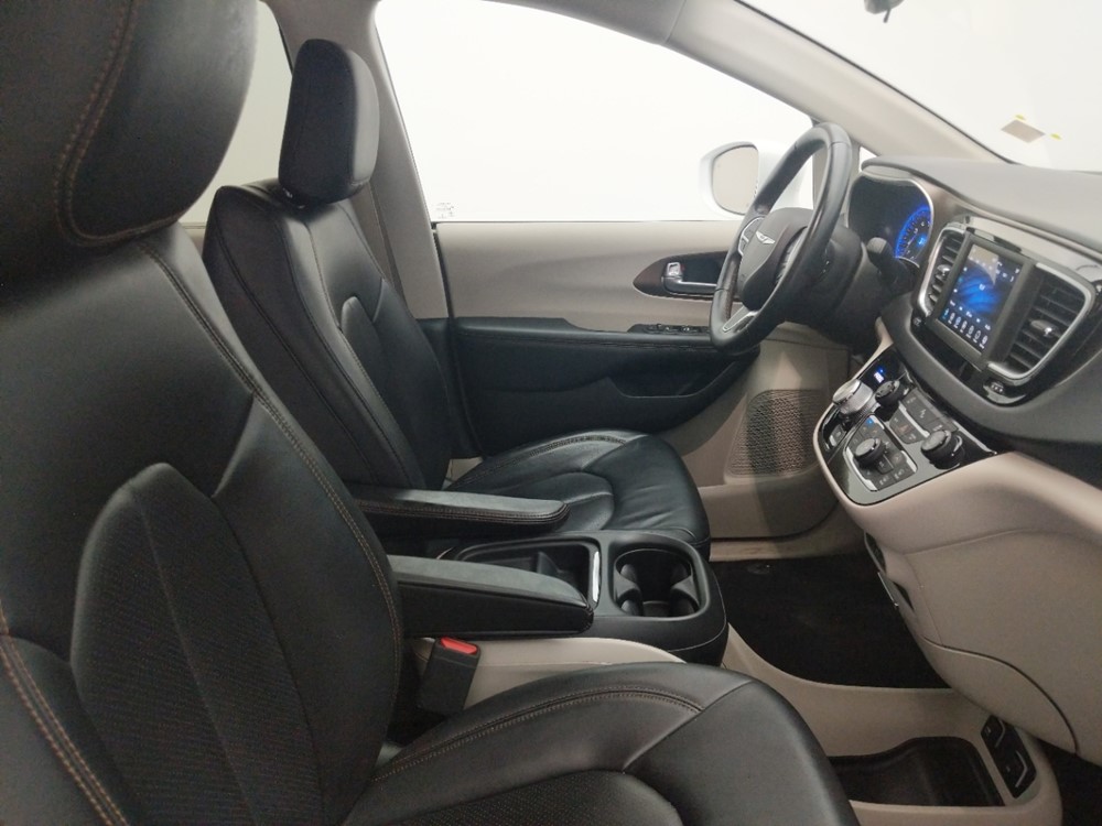 2018 Chrysler Pacifica - Passenger Front Seat