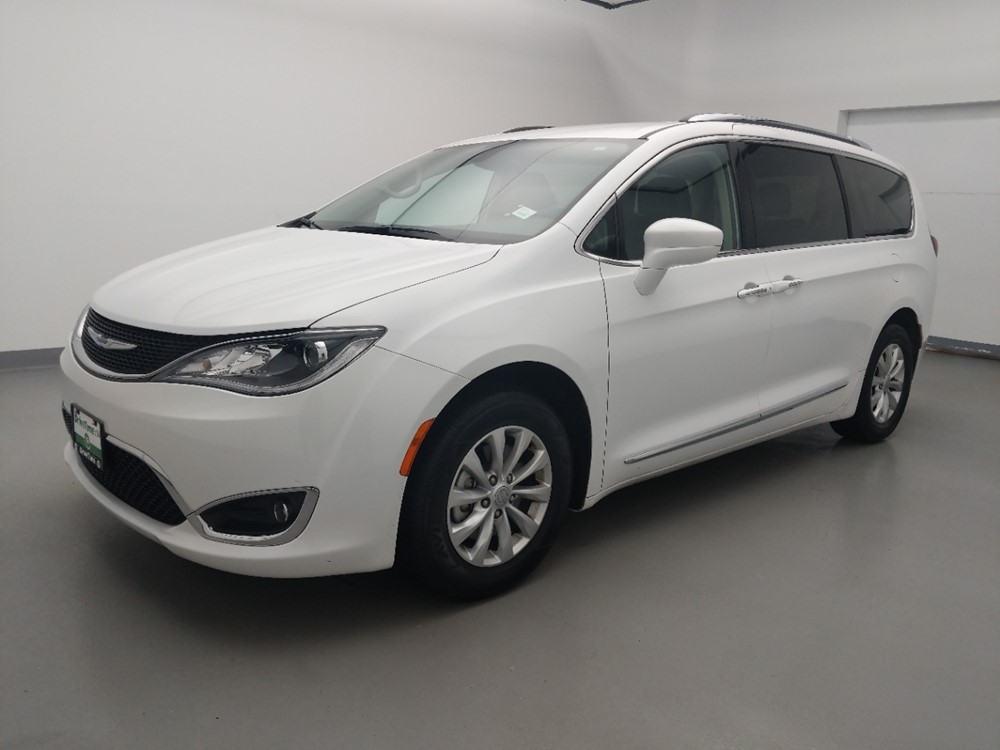 2018 Chrysler Pacifica - Driver Front Side