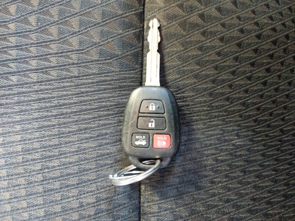 2012 Toyota Camry - Keys