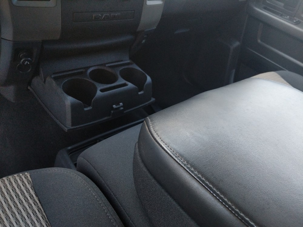 2011 Dodge Ram 1500 - Center Console/Cup Holders