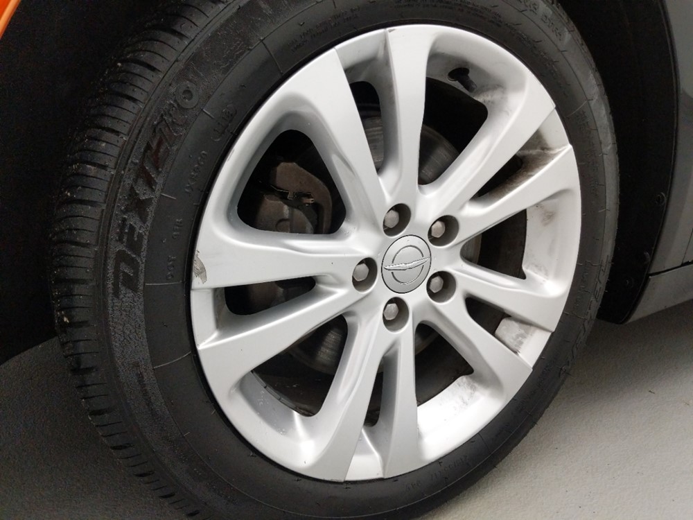 2016 Chrysler 200 - Wheel