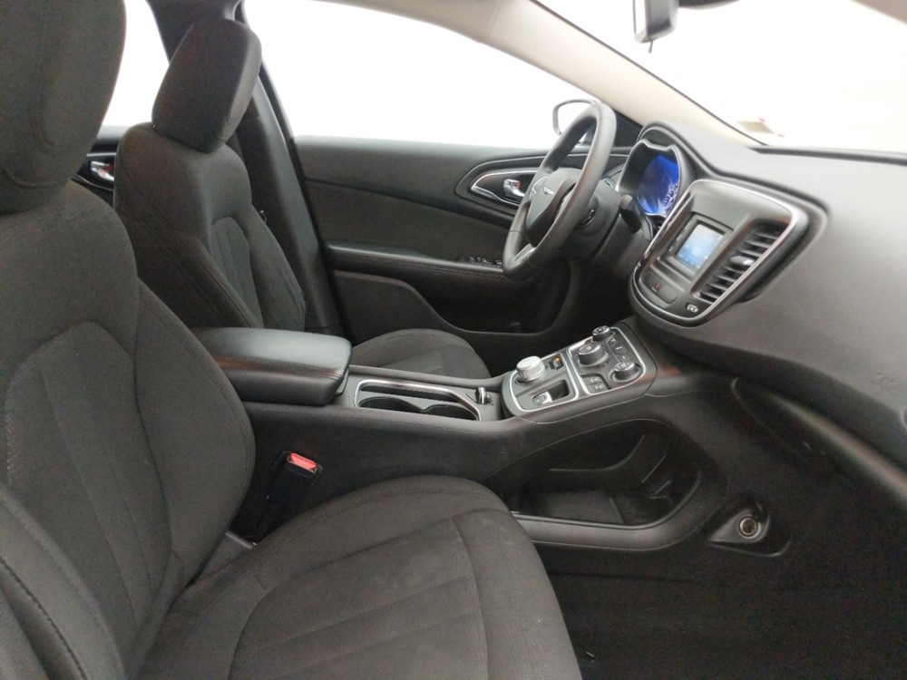 2016 Chrysler 200 - Passenger Front Seat