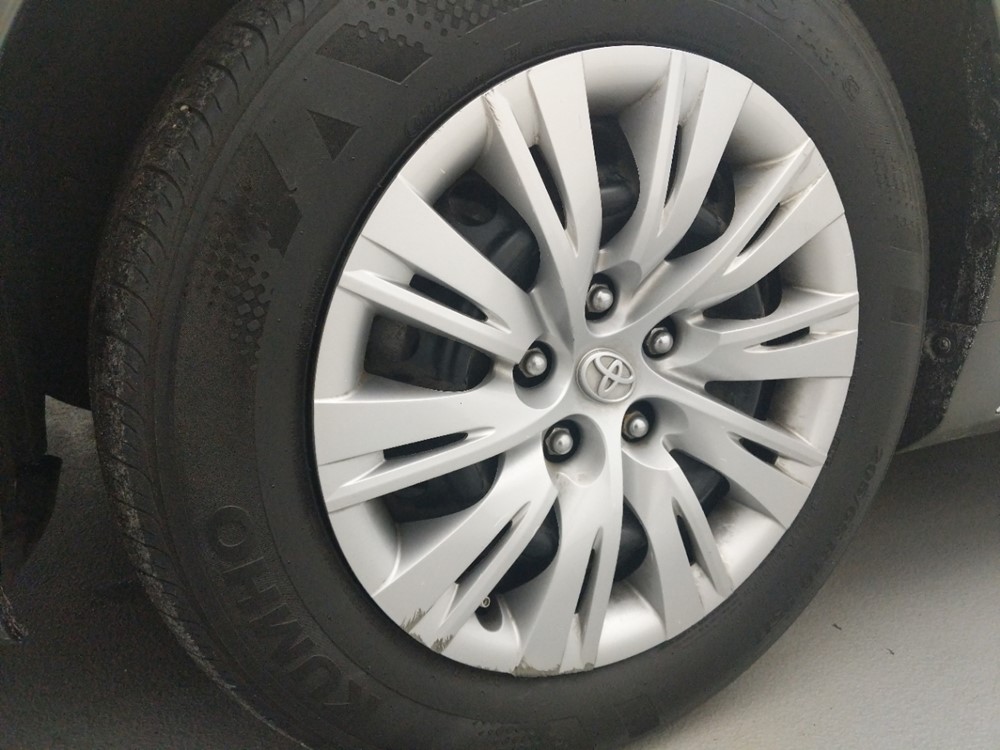 2014 Toyota Camry - Wheel