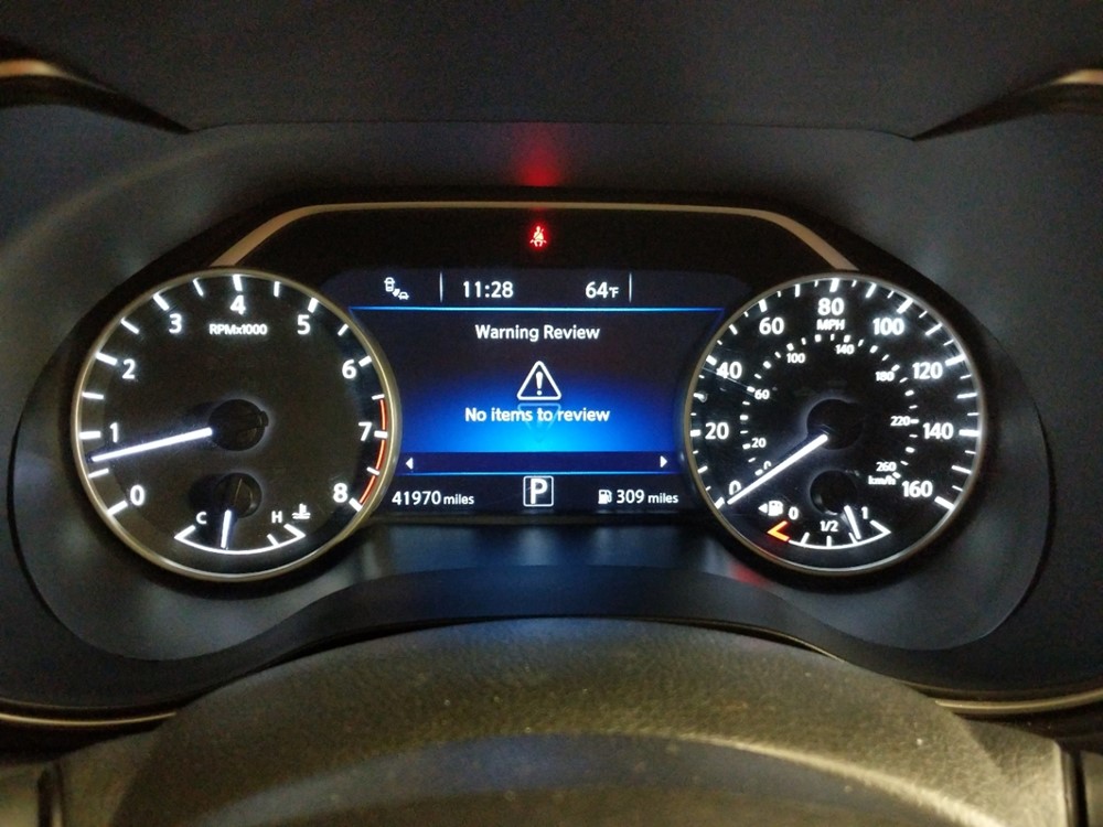 2017 Nissan Maxima - Odometer Close Up
