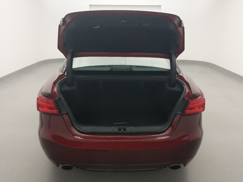 2017 Nissan Maxima - Trunk