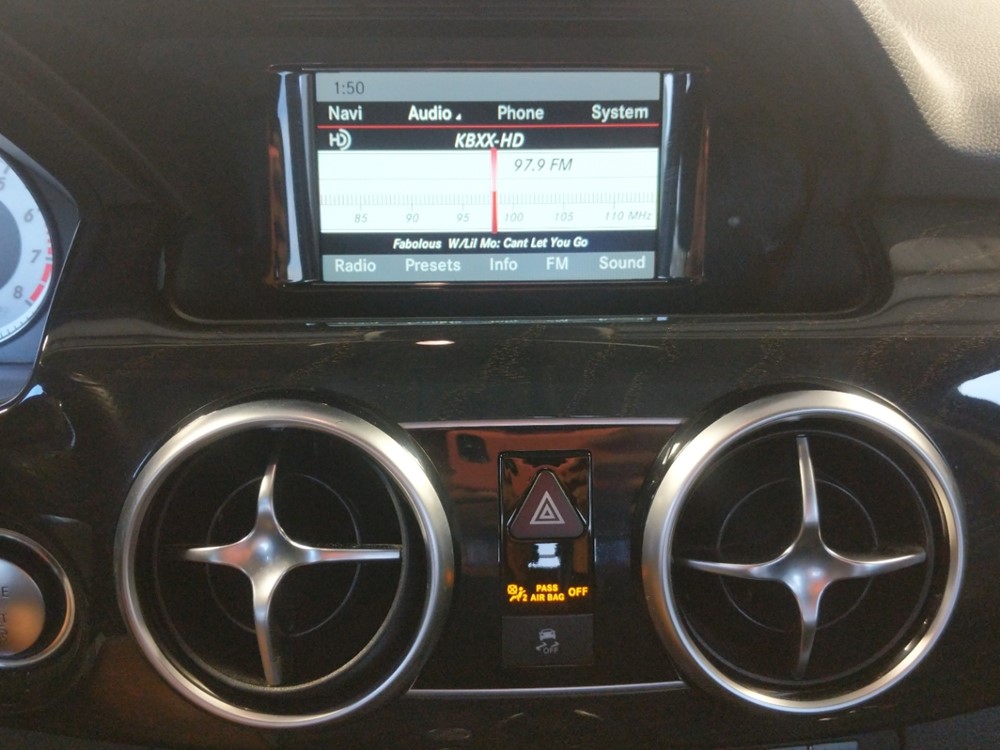 2015 Mercedes-Benz GLK350 - Stereo Package