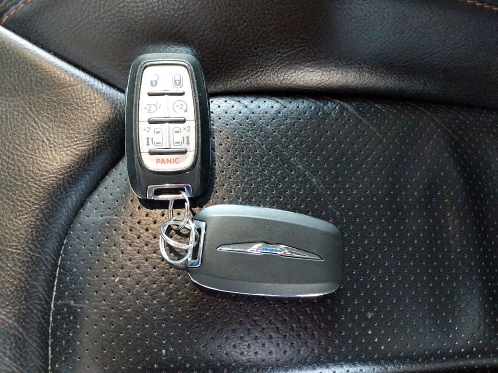 2018 Chrysler Pacifica - Keys