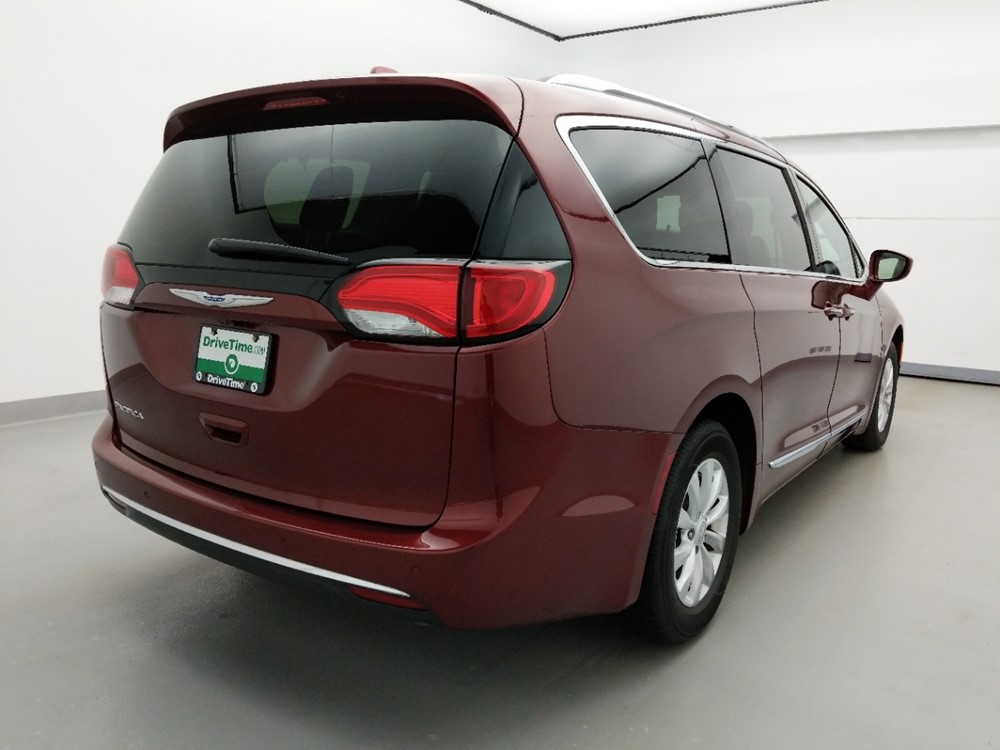 2018 Chrysler Pacifica - Passenger Rear Bumper