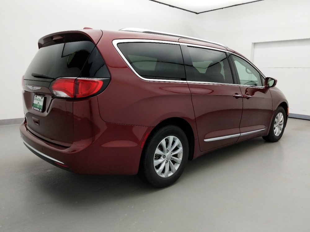 2018 Chrysler Pacifica - Passenger Rear Side