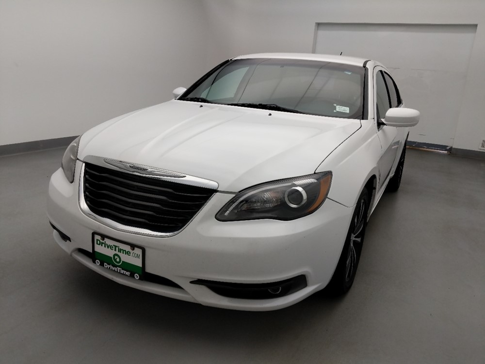 2013 Chrysler 200 - Driver Front Hood