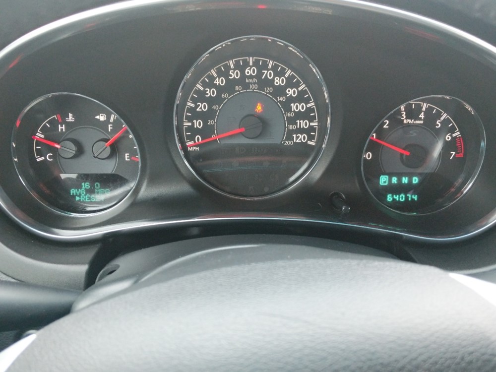 2013 Chrysler 200 - Odometer Close Up
