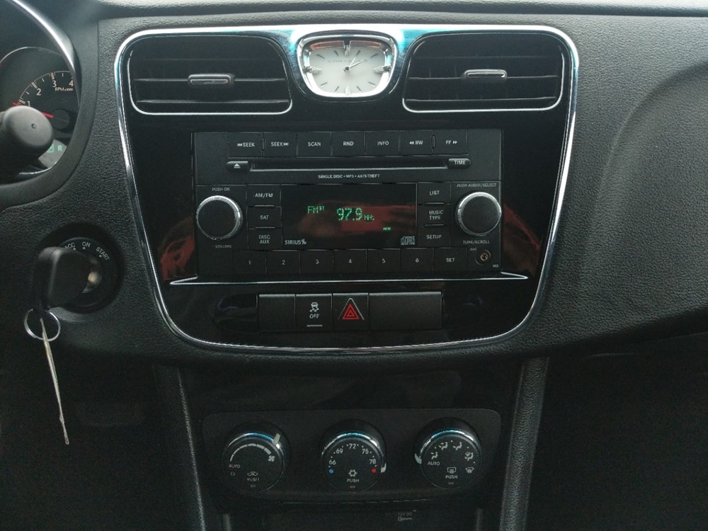 2013 Chrysler 200 - Stereo Package