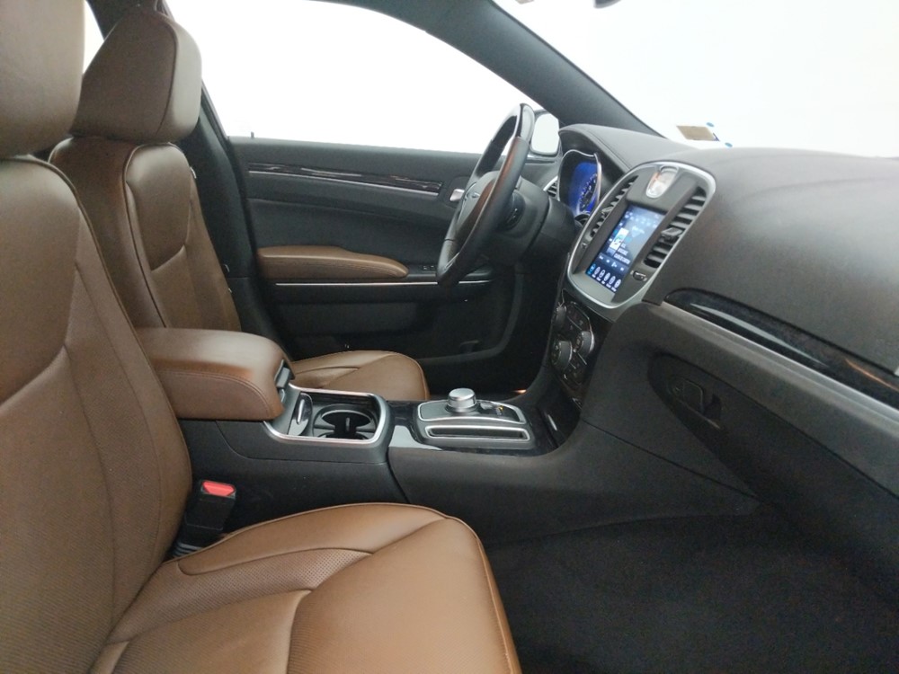 2018 Chrysler 300 - Passenger Front Seat