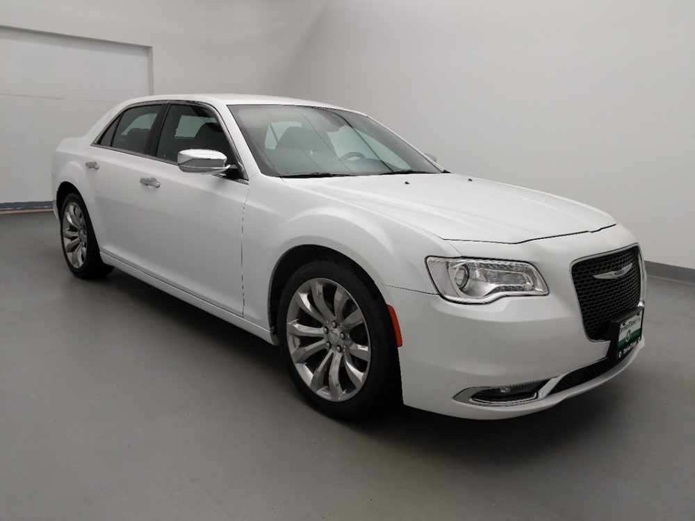 2018 Chrysler 300 - Passenger Front Side