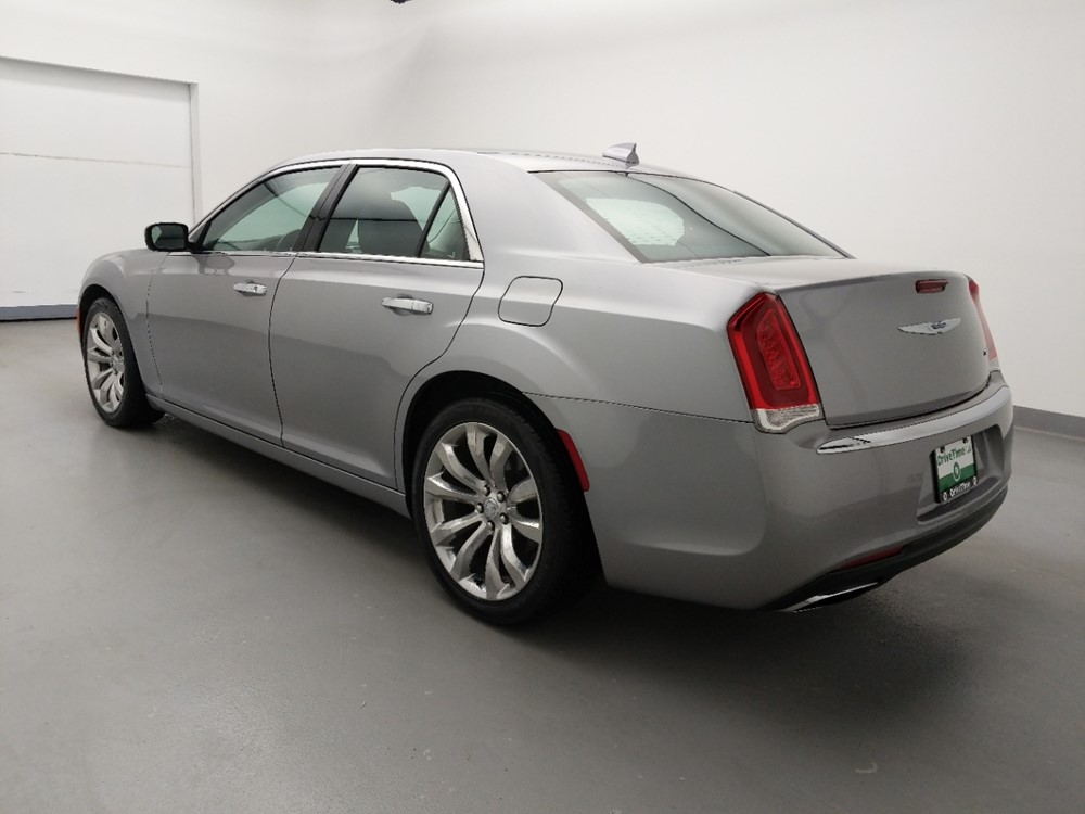 2018 Chrysler 300 - Driver Rear Side