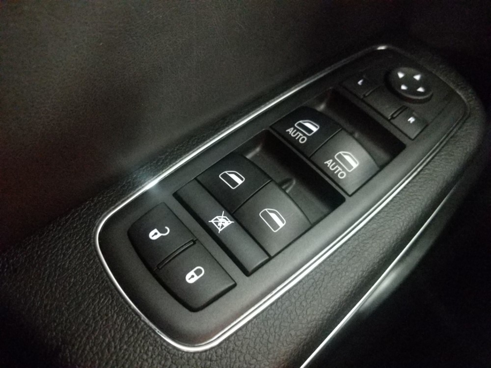 2018 Chrysler 300 - Driver Power Windows/Lock Control