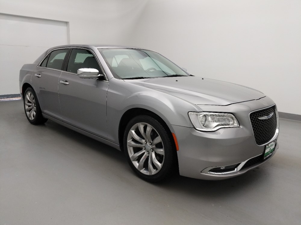 2018 Chrysler 300 - Passenger Front Side