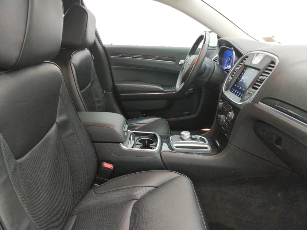 2018 Chrysler 300 - Passenger Front Seat