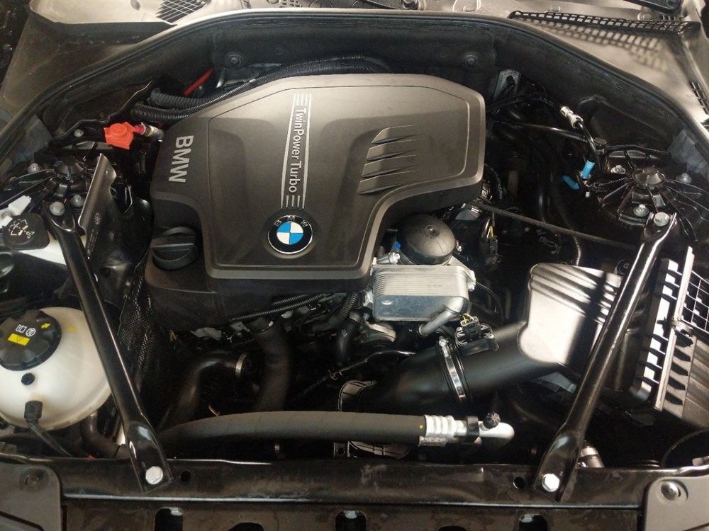 2016 BMW 528i - Engine