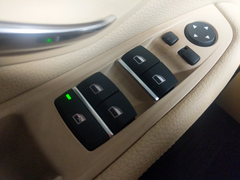 2016 BMW 528i - Driver Power Windows/Lock Control
