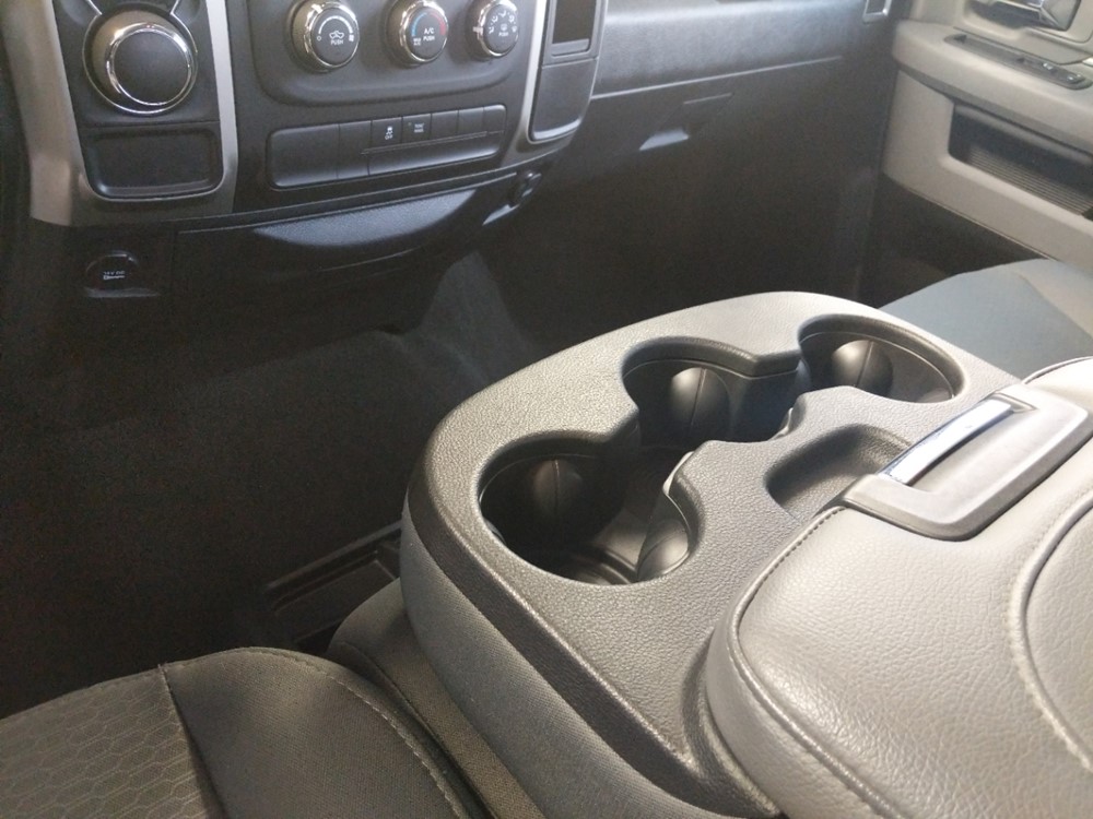 2017 Dodge Ram 1500 - Center Console/Cup Holders