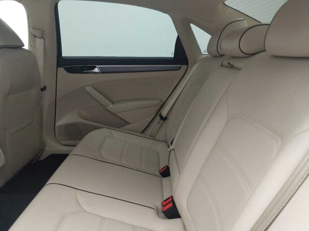 2016 Volkswagen Passat - Driver Rear Seat