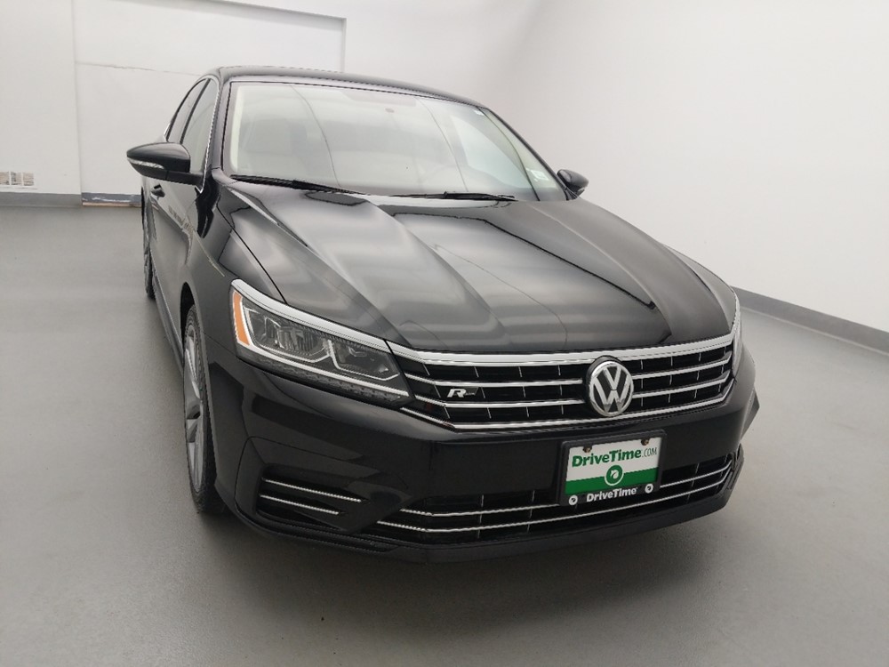 2016 Volkswagen Passat - Passenger Front Hood