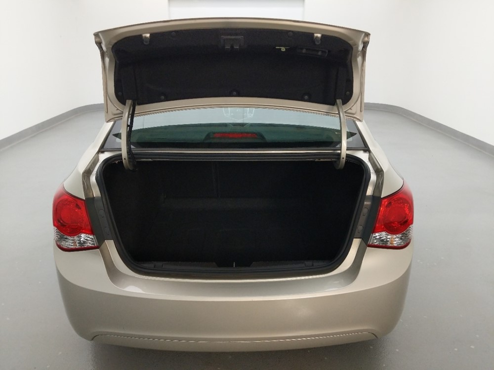 2016 Chevrolet Cruze - Trunk