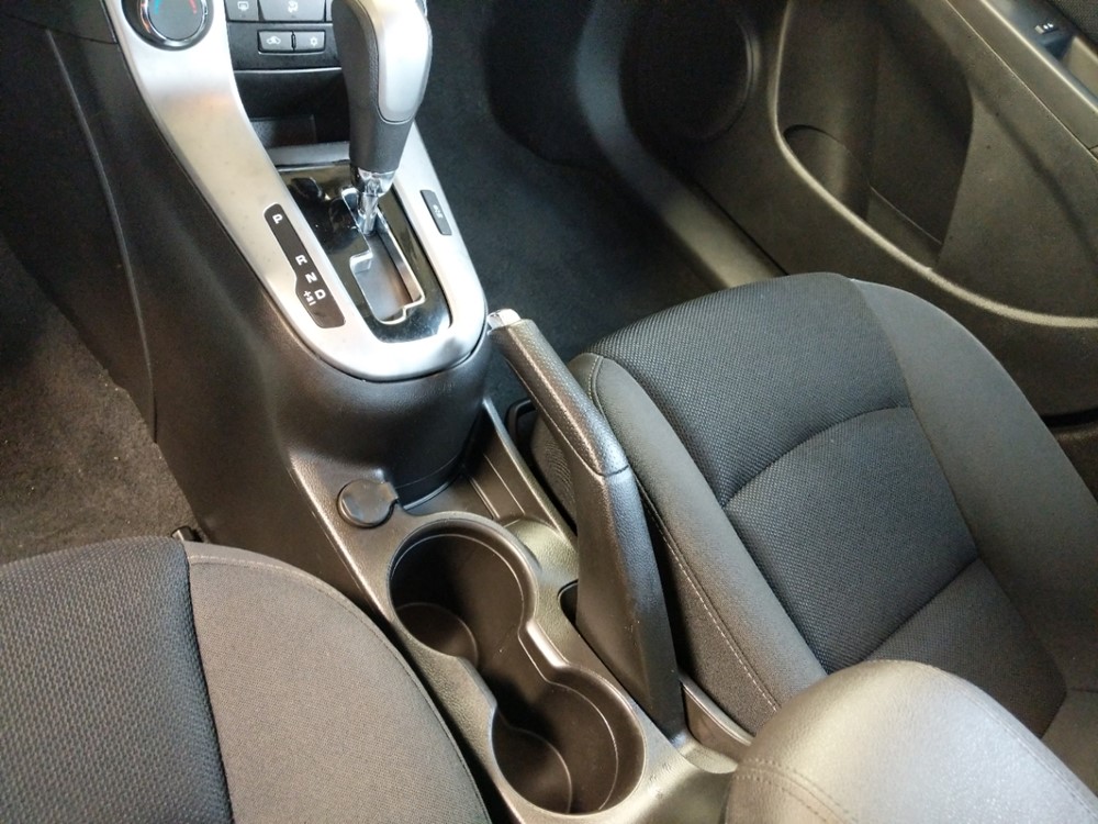 2016 Chevrolet Cruze - Center Console/Cup Holders