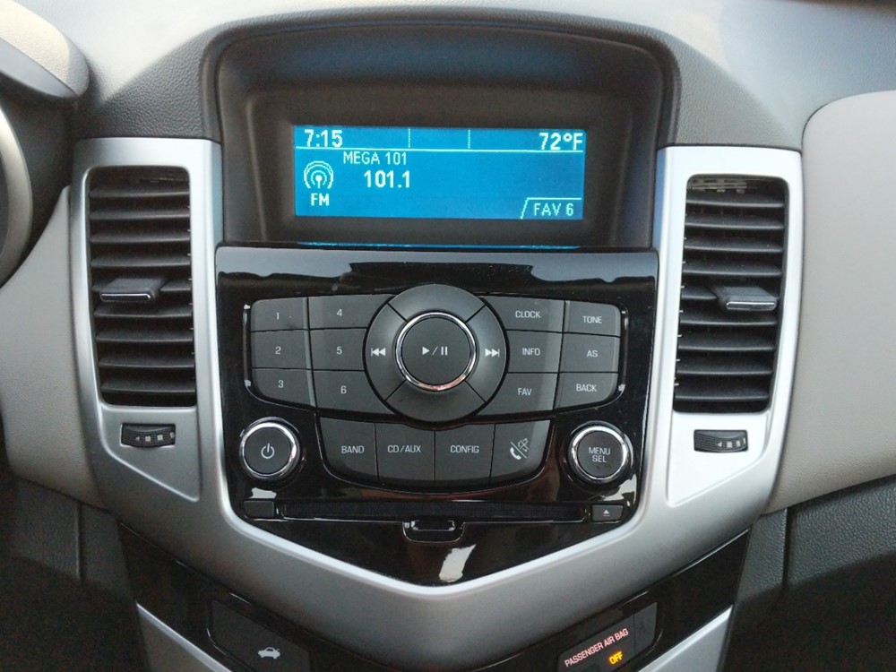 2015 Chevrolet Cruze - Stereo Package