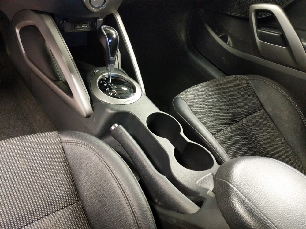 2013 Hyundai Veloster - Center Console/Cup Holders