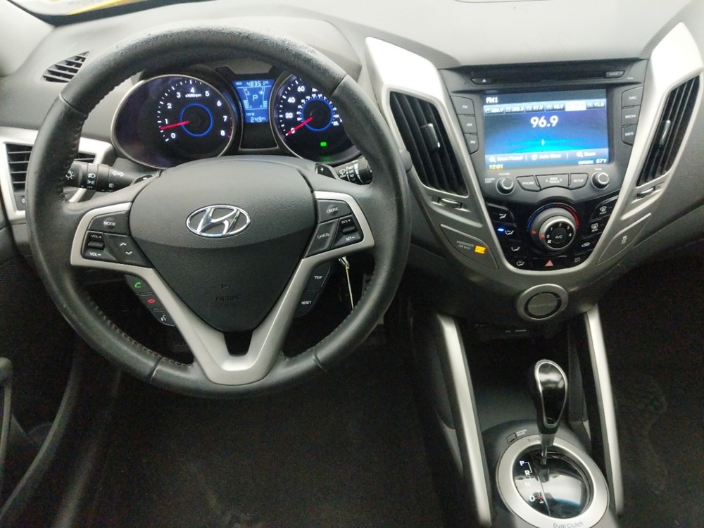 2013 Hyundai Veloster - Driver Dash